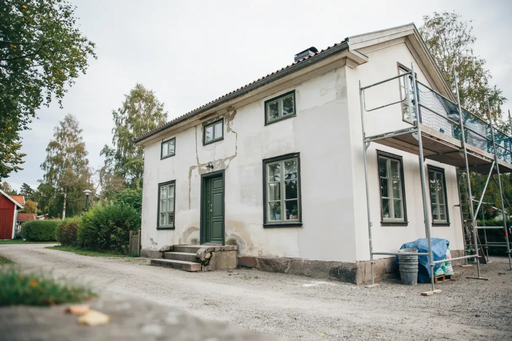 renovera putsad fasad s ger du huset nytt liv och undviker dyra skador